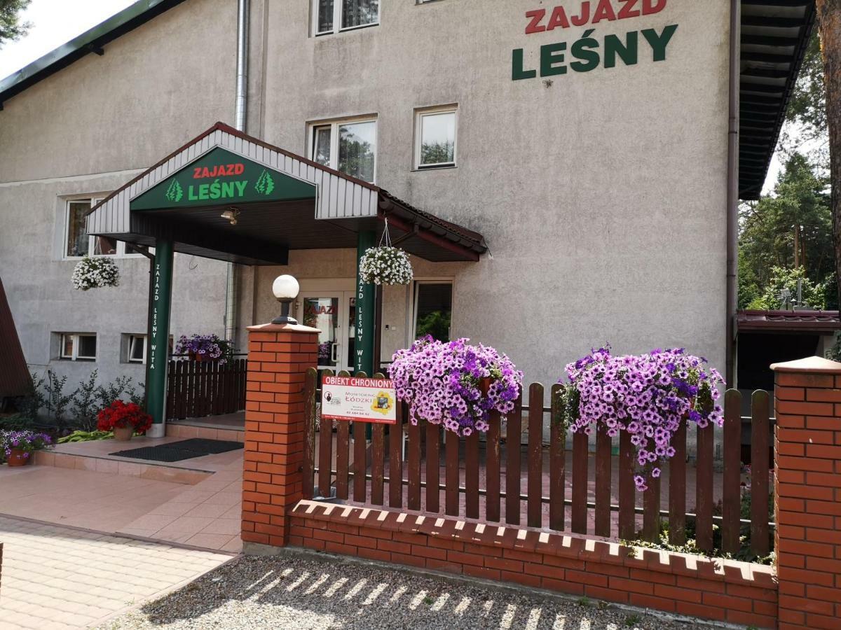 Zajazd Lesny Тушен Екстериор снимка